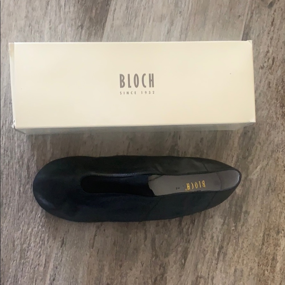 Bloch jazz shoes